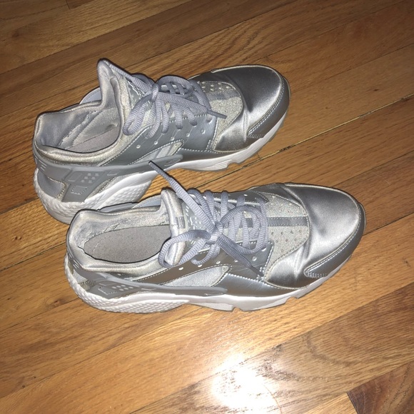 Nike huaraches - Picture 2 of 4